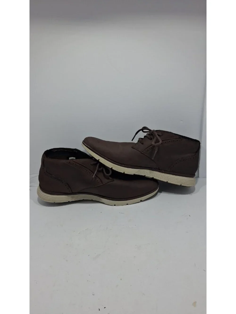 Timberland Chukka Boot; Brown Leathermen  Size US11 Leather Boots A1TO3 Y